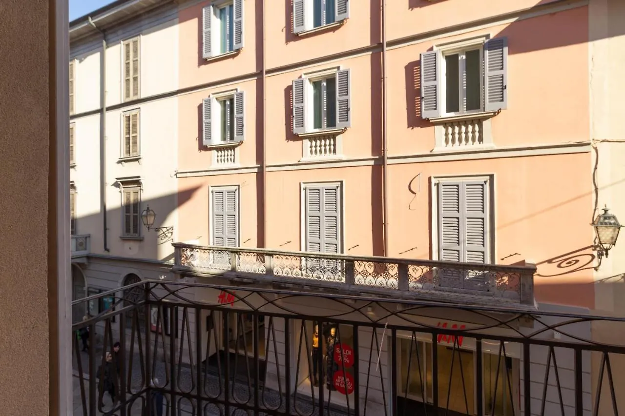 Roma 40 - Affitti Brevi Italia Apartment Lecco 0*,  Italy
